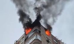 Mersin'de iki ayrı noktada ev yangını