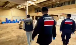 İzmir'de 1 ton 625 kilo uy-şturucu ham maddesi ele geçirildi: 2 gözaltı