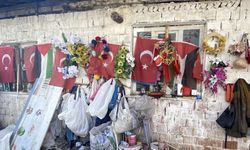 79 yaşındaki adamın bayrak hassasiyeti