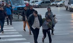 Fırtınada uçmamak için yerlere böyle yattılar