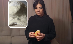 Fırından aldığı ekmeğin içinden çıkan şok etti!