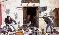 Tarsus’ta çöp ev temizlendi: 168 ton atık çıktı