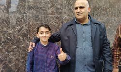 Ambulansın geçişi için trafiği durduran otizmli Ömer: Siren sesi duydum, yolu kapattım