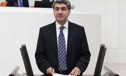 Ekmen'den sert çıkış: "Sen gerizekalı mısın?"