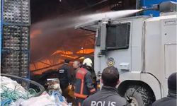 Mersin’de korkutan fabrika yangını