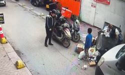 Soğukta üşüyen çocuğa ceketini çıkarıp veren kurye Türkiye’nin gönlünü ısıttı