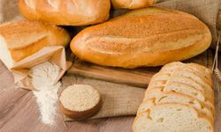Ekmekten çıkan yabancı madde pes dedirtti!