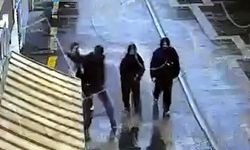 'Birini bıçaklamam lazım' diyerek evden çıkıp 16 yaşındaki kız çocuğunu bıçaklamıştı; Görüntüleri ortaya çıktı