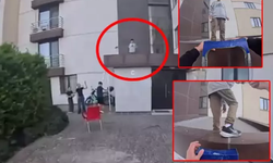 Önce siparişini teslim etti, sonra damda kalan çocuğu kurtardı