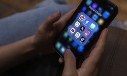 15 yaşından küçük çocuklara sosyal medya yasağı!