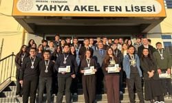 Yahya Akel Fen Lisesi öğrencileri Matematik Olimpiyatlarında dünya birincisi oldu