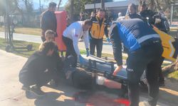 Yaşlı adamı "Neden selam almıyorsun" diyerek bacağından bıçakladılar