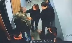 Okulda korku dolu anlar: Çocuğuna kartopu atan öğrenciyi koridorda darp etti!