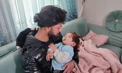 Yangından kurtardığı bebekle buluştu, duygusal anlar yaşandı