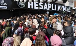 Aydın'da 'indirimli eşya' izdihamı