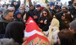 Öğrencisi tarafından öldürülen Fatma Nur öğretmen son yolculuğuna uğurlandı