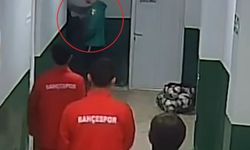 Mersin’de amatör maç öncesi çıkan kavga güvenlik kamerasında