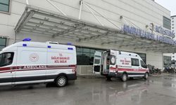 Tarsus'ta 3 öğrenci çiğ köfteden zehirlendi