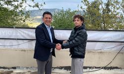 Gündem olan bankta başkan ve genç buluştu