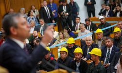 Özel’den iktidara çağrı: “Madencilerin sorununu bir an önce çözün”