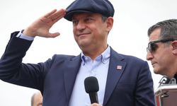 Özgür Özel: “CHP’li Olmayan İnsanlar Genel Merkezi Önüne Geldi”