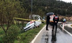 Mersin'de TIR ile çarpışan otomobilin sürücüsü öldü