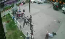 Adana’da 12. kattan düşen kız çocuğu hayata tutundu: Düşme anı kamerada
