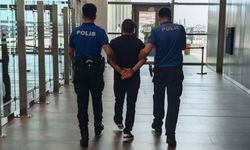 13 yıl hapis cezasıyla aranan şahıs havalimanında yakalandı