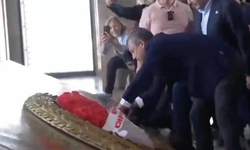 Özgür Özel’e Anıtkabir’de Çelenk Engeli