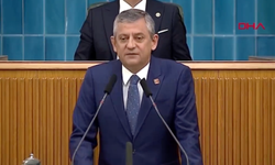Özgür Özel “Biraz daha ustalaştık taşı kırmakta, dostu düşmanı birbirinden ayırmakta”