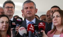 Özel, “9 arkadaşımızın CHP Milletvekili olarak gruptaki mevcudiyetleri sürüyor”