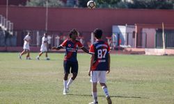 Sudanlı annenin Yörük oğlu Ahmet futbol kariyerinde ilerlemek istiyor