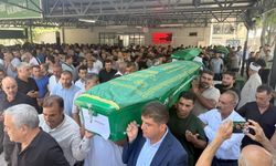 Mersin'deki 4 kişi feryatlar arasında son yolculuğuna uğurlandı