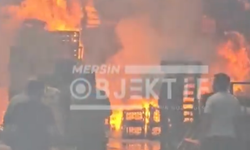MERSİN HALİ’NDE ALEVLER YÜKSELDİ! DUMANLAR GÖKYÜZÜNÜ KAPLADI