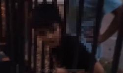 Okul bahçesinde korku dolu anlar! Kafası demir parmaklıklara sıkıştı