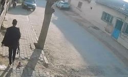 Turgutlu’da okul önünde silahlı saldırı yapan şahsın geliş ve kaçışı anları kamerada