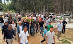 Taşucu’na Giden Gemide hayatını Kaybeden 5 Yaşındaki Çocuk ve Bir Yolcu Toprağa Verildi