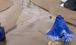 Erdemli Kızkalesi’nde şiddetli yağmur ve fırtına etkili oldu
