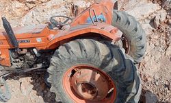 Mersin'de traktörler çarpıştı: 1 ölü, 2 yaralı