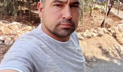 Mersin’de motosiklet direğe çarptı: 1 ölü