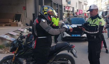 Mut'ta polis ekipleri kural tanımayan sürücülere göz açtırmıyor