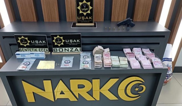 Uşak ve Mersin ilinde 14 adrese düzenlenen uyuşturucu operasyonunda 13 kişi yakalandı.