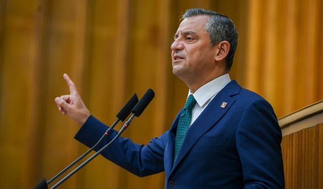 Özgür Özel: "O evlat katilinin elini çıplak yollayana söylüyorum; cesaretin varsa doldur da o yolla"