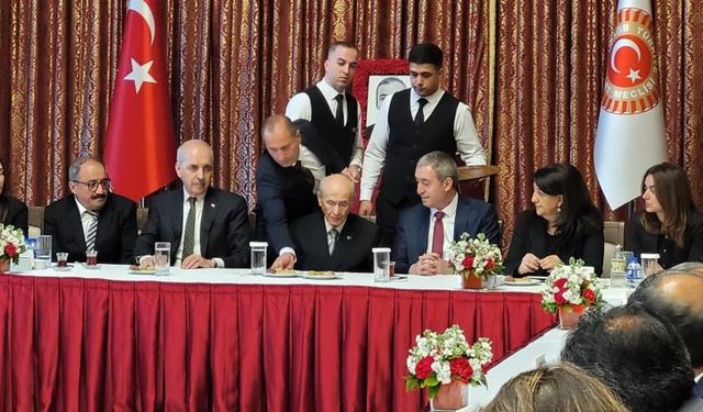 MHP Lideri Bahçeli, TBMM’de Sırrı Süreyya Önder için düzenlenen anma programına katıldı