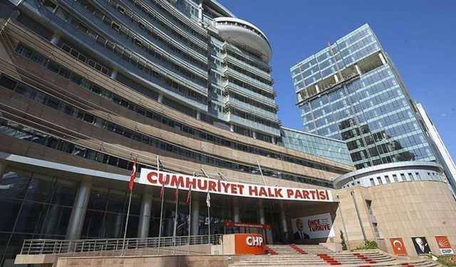 Durdurma talebine rağmen CHP Olağanüstü İstanbul İl Kongresi başladı