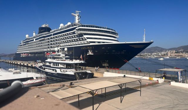 Bodrum'a 743 yolcusuyla geldi