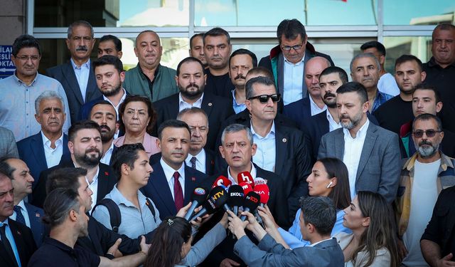 Özgür Özel’den Erdoğan’a Trump çağrısı: “Ankara’ya geldiğinde ben karşılayıp elini sıkacağım”