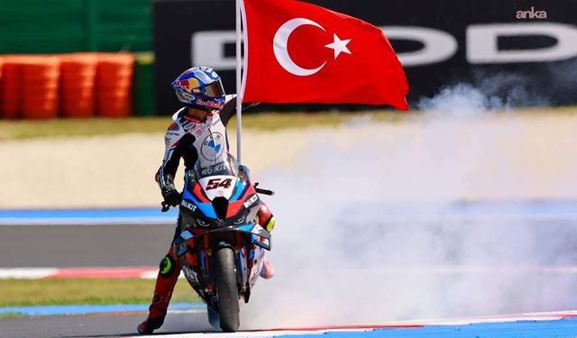 Toprak Razgatlıoğlu, üçüncü kez dünya şampiyonu oldu