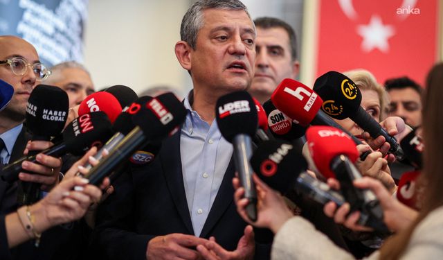 CHP Genel Başkanı Özel: "Ekrem İmamoğlu’na casus diyecek adamın bütün Trabzon alnını karışlar, bu millet alnını karışlar"