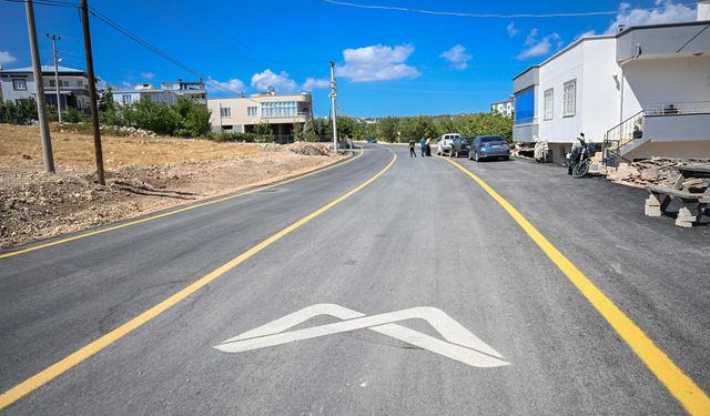 Mersin Büyükşehir Belediyesi Gülnar'da yolları yeniledi